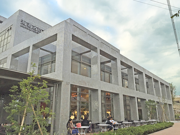 海老名市立中央図書館　リードフック